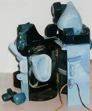 Sabot bleu - 1978 - Bois peint, sabot, cuir